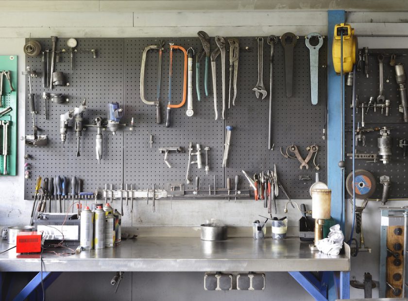 Auto repair shop,Garage workshop toolboard